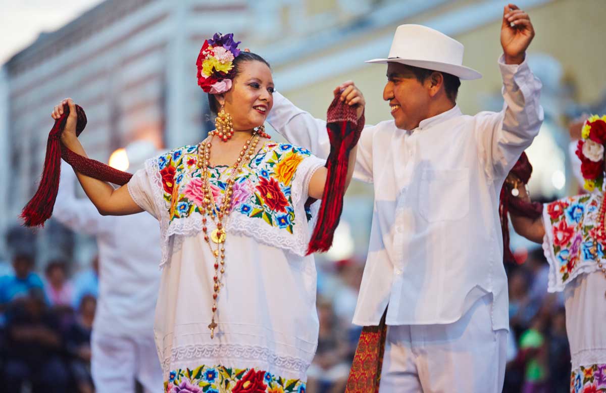 Merida-Danse-traditionelle