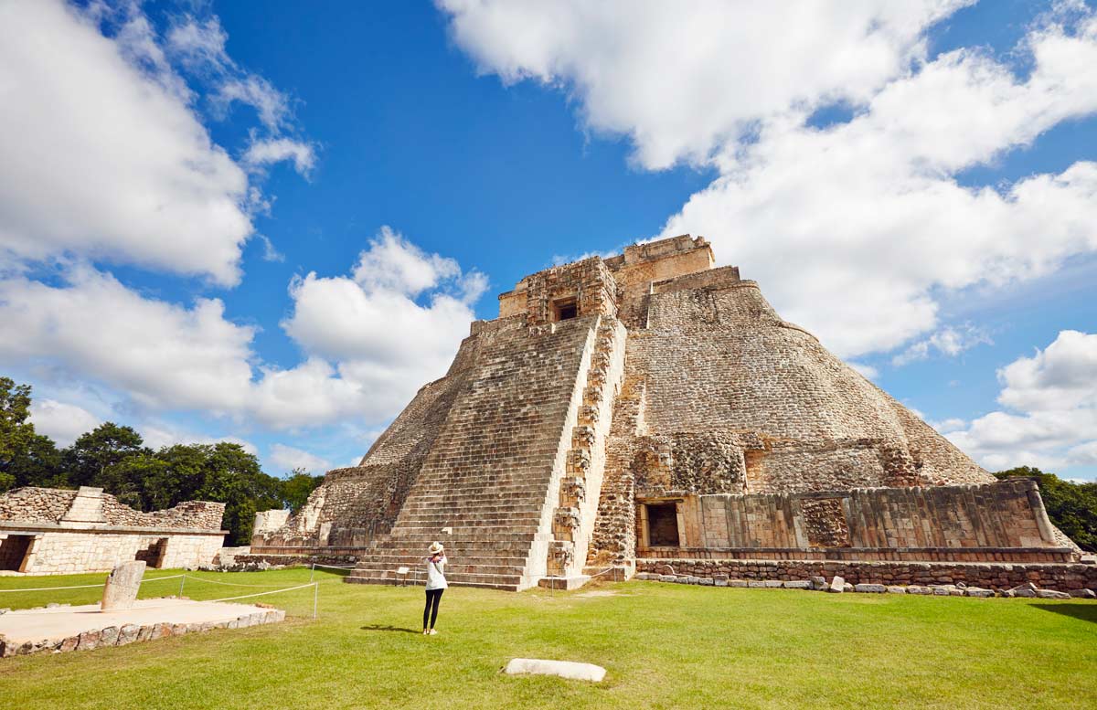 Uxmal-vs-Chichen-Itza