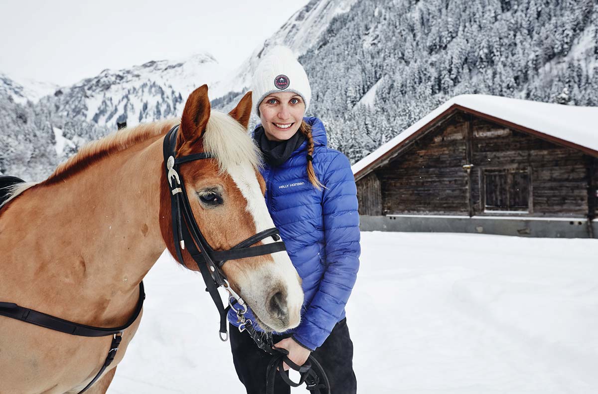 cheval-neige-villars-suisse-
