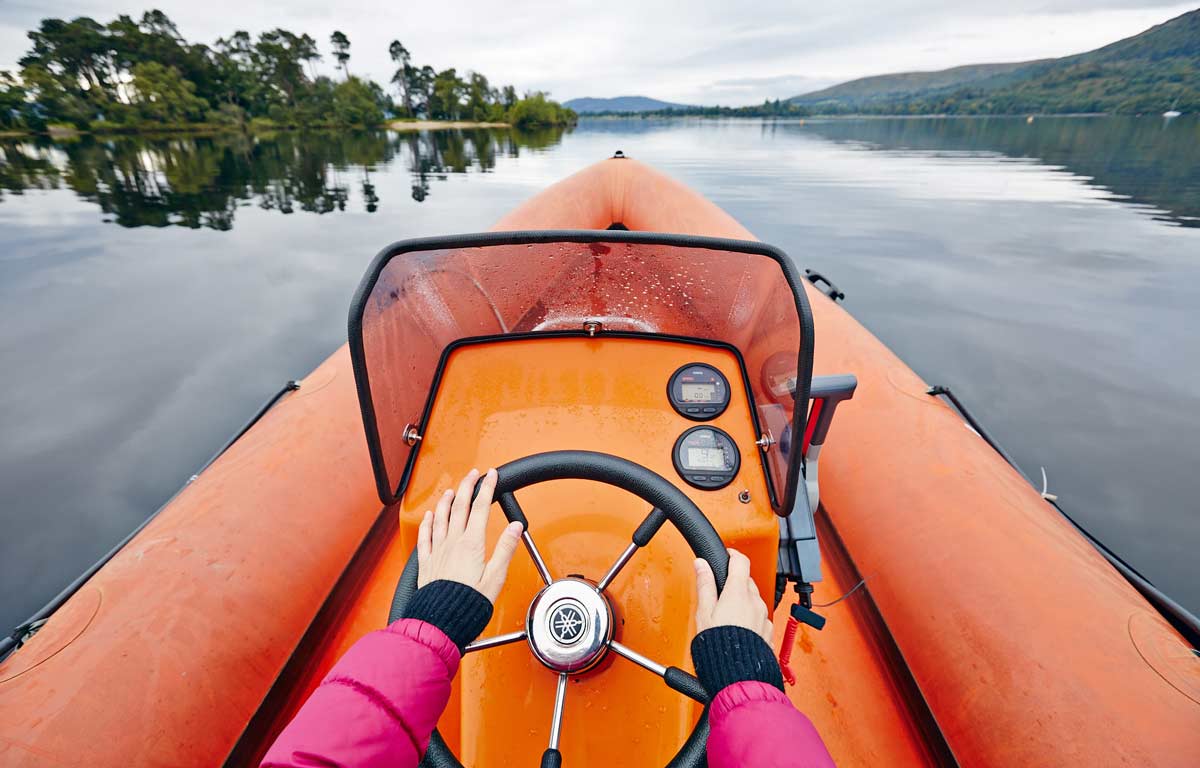 Rib-Boat-Loch-Lomond-Ecosse