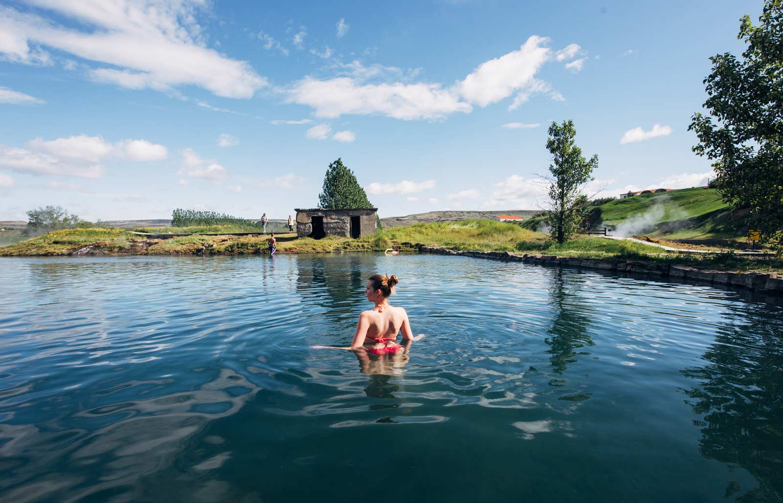 Secret Lagoon source chaude moins connue Islande