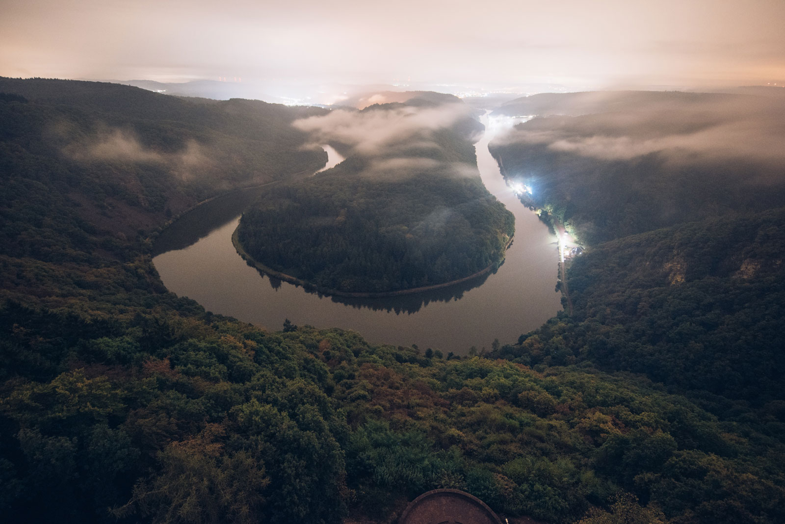 boucle de la sarre photo de nuit