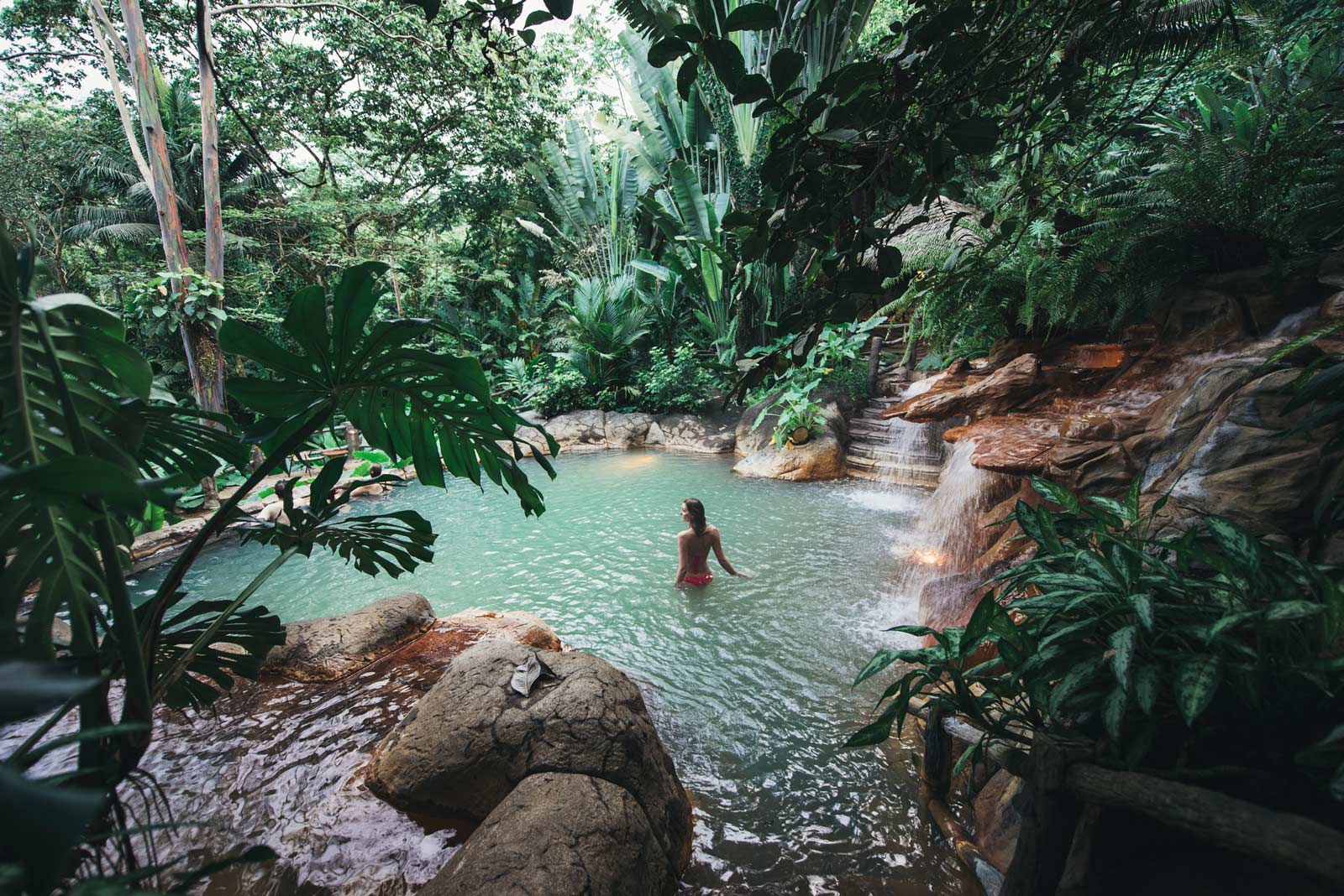 source d'eau chaude arenal the spring