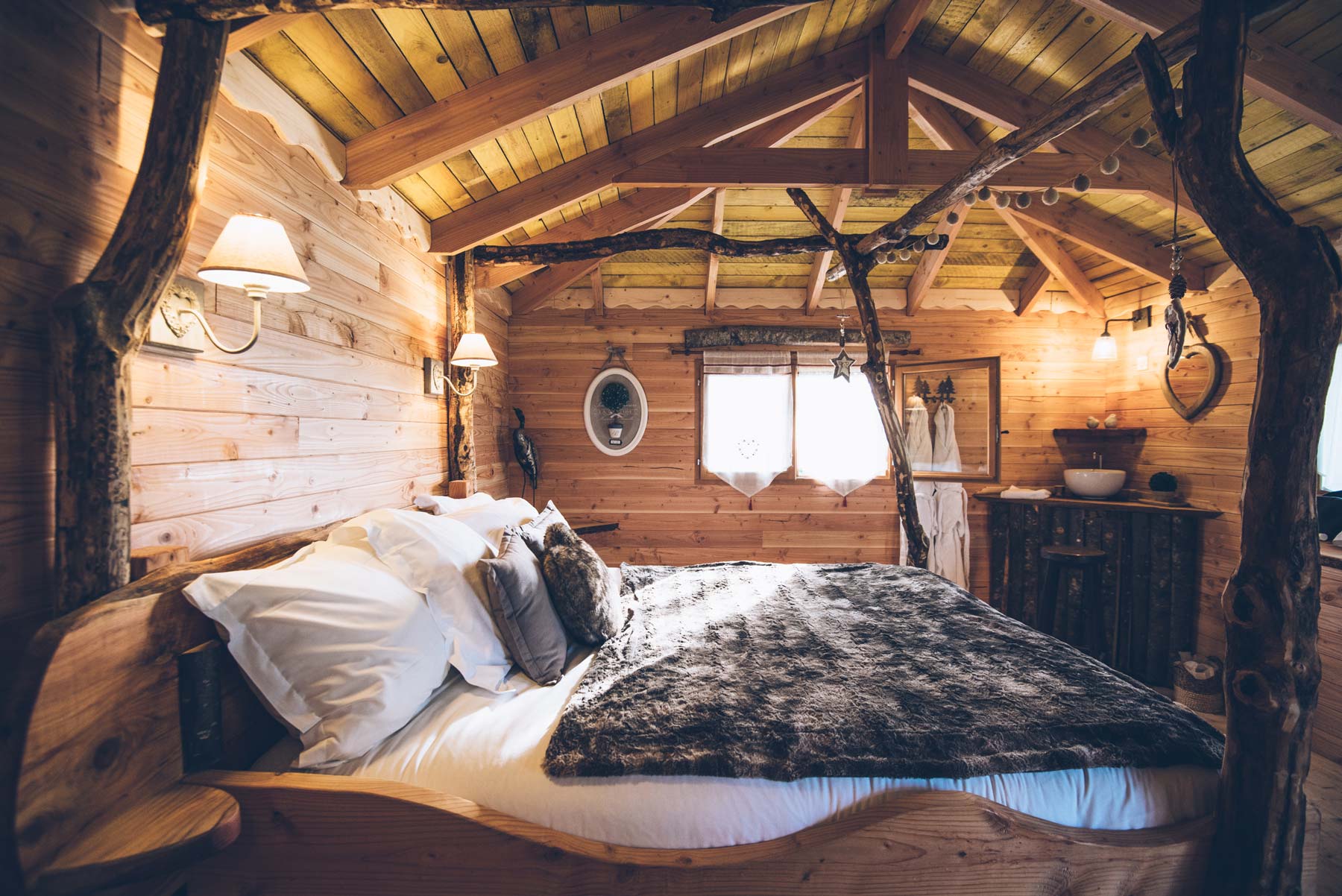 Dormir dans une cabane dans les arbres, Chalais en Berry