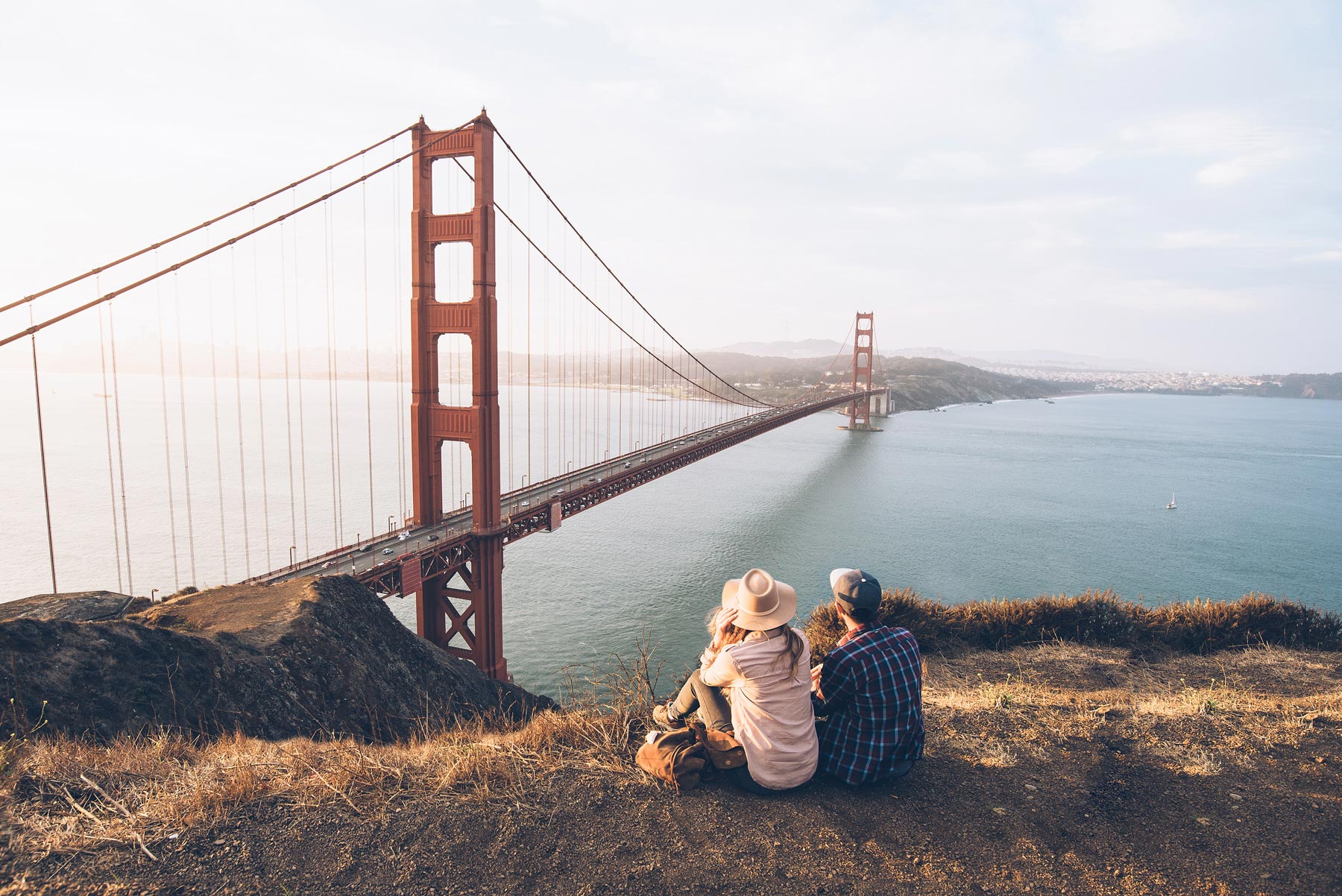 Golden Gate au lever du soleil