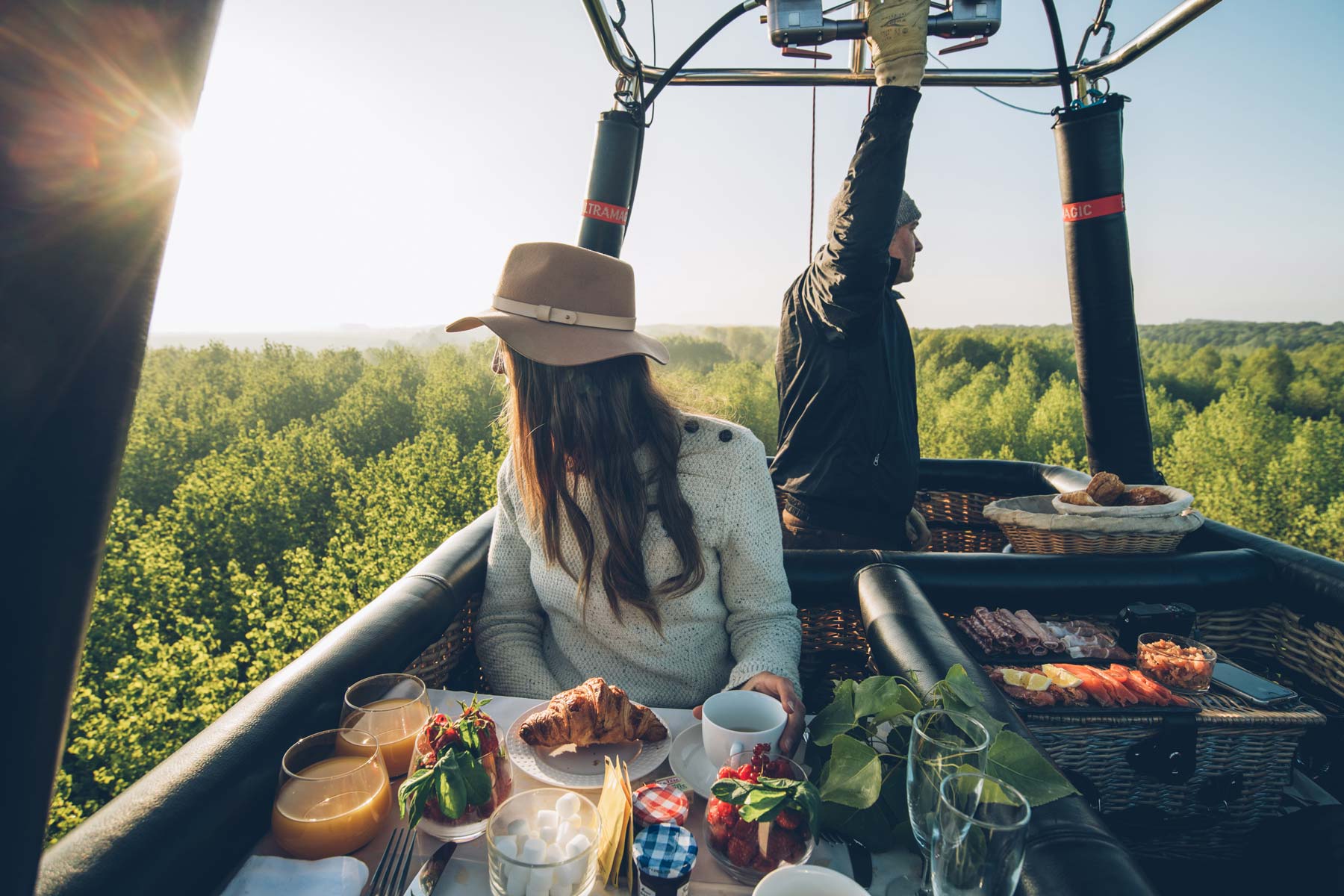 Petit déjeuner ou Diner romantique en mongolfière