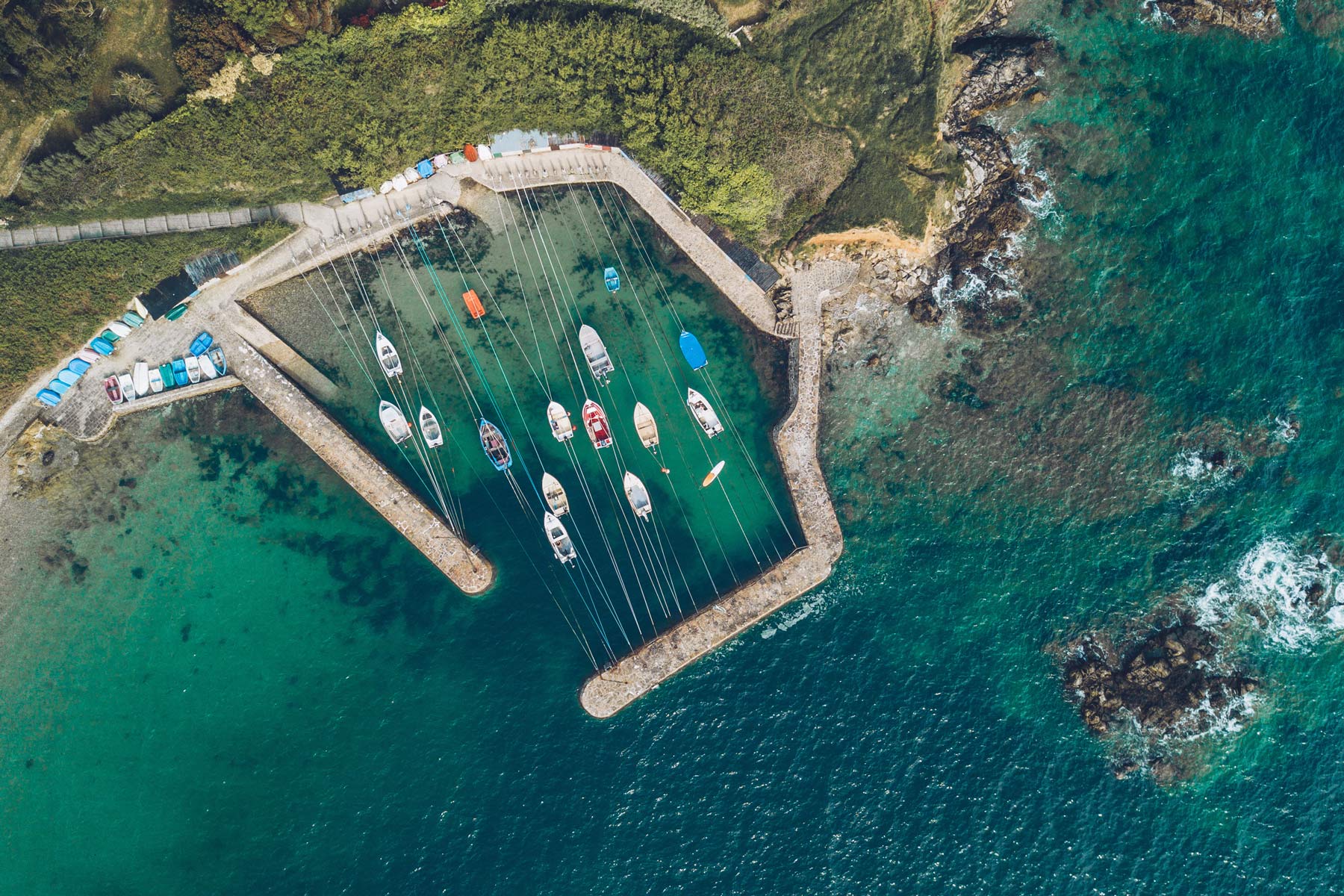 Le plus petit port de France, Port Racine