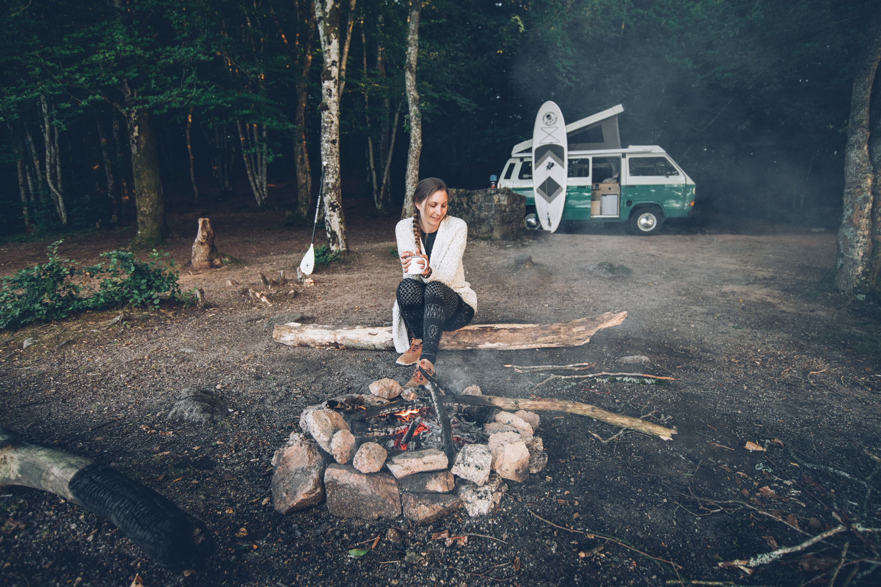 Spot pour camper dans le Morvan près d'un lac