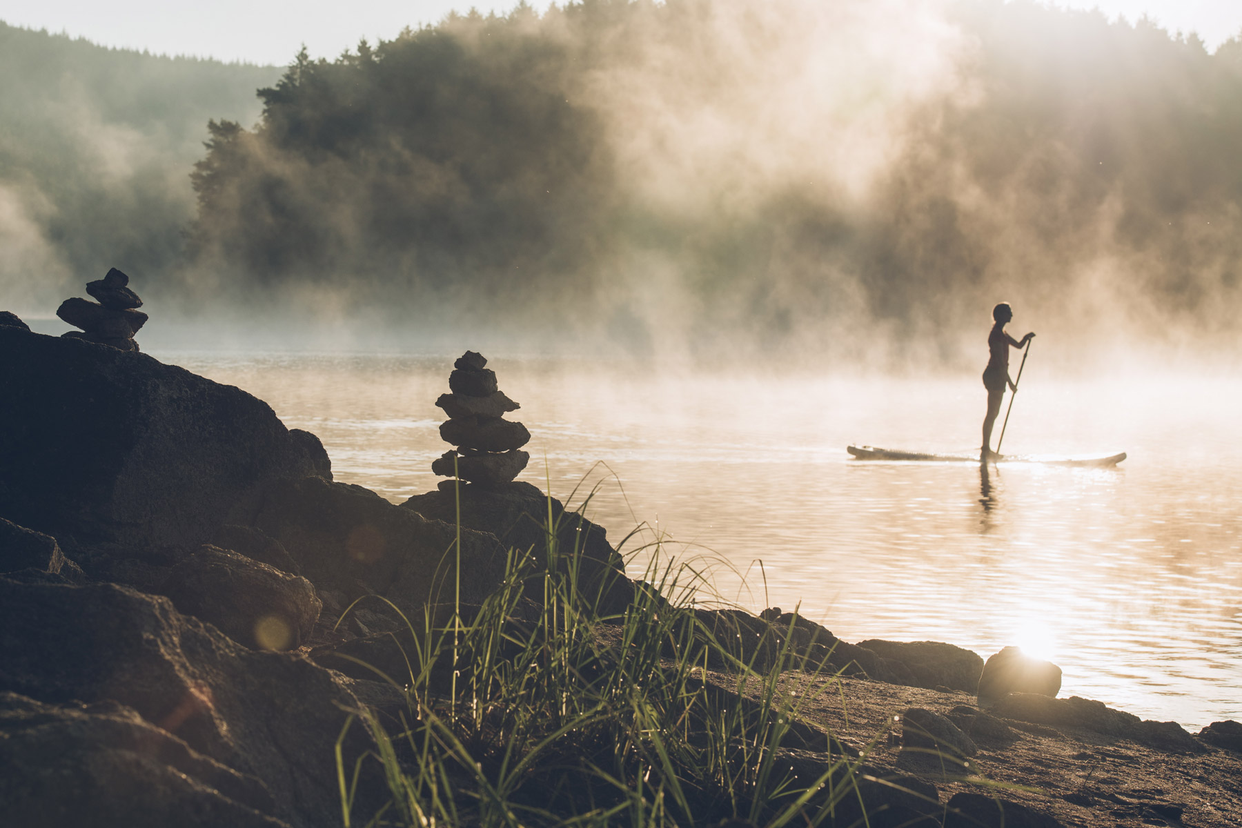 Paddle au lever de soleil, Morvan, Bourgogne