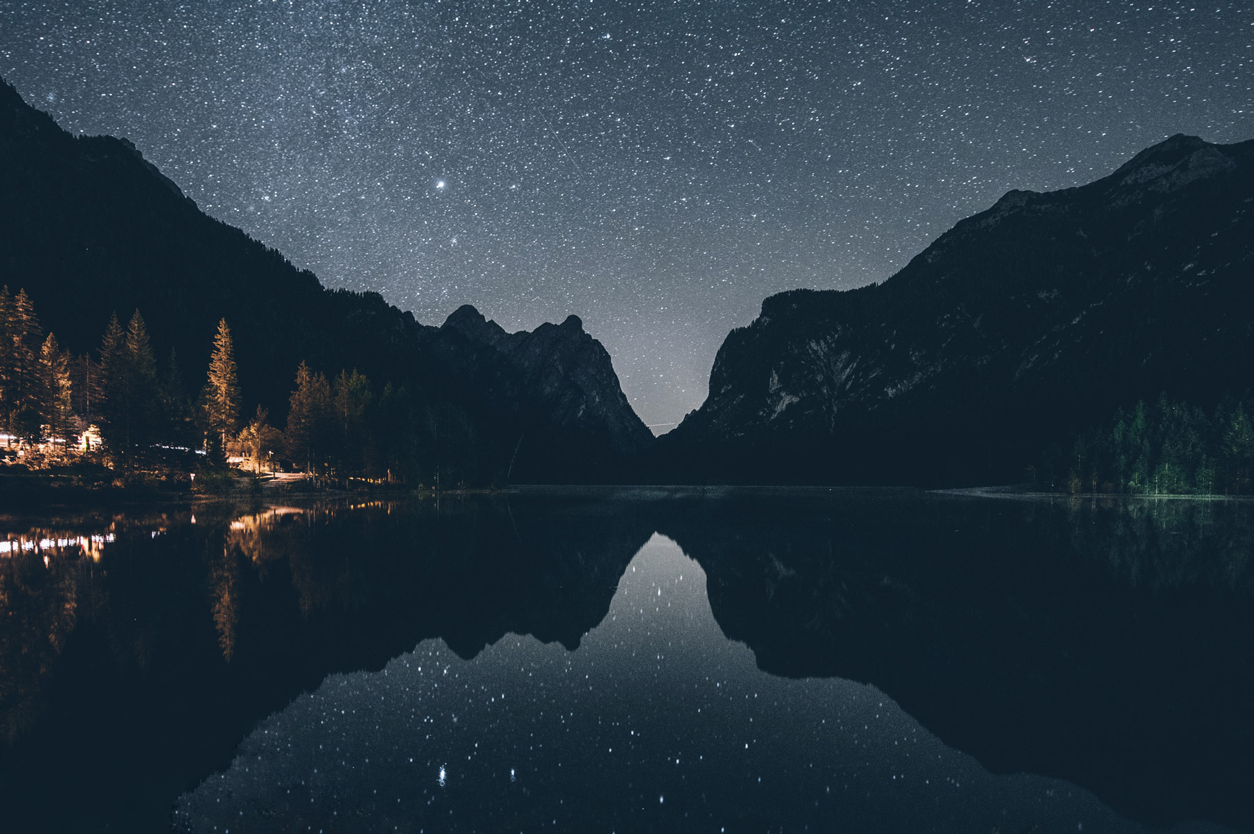 Lago di Dobbiaco, Dolomites