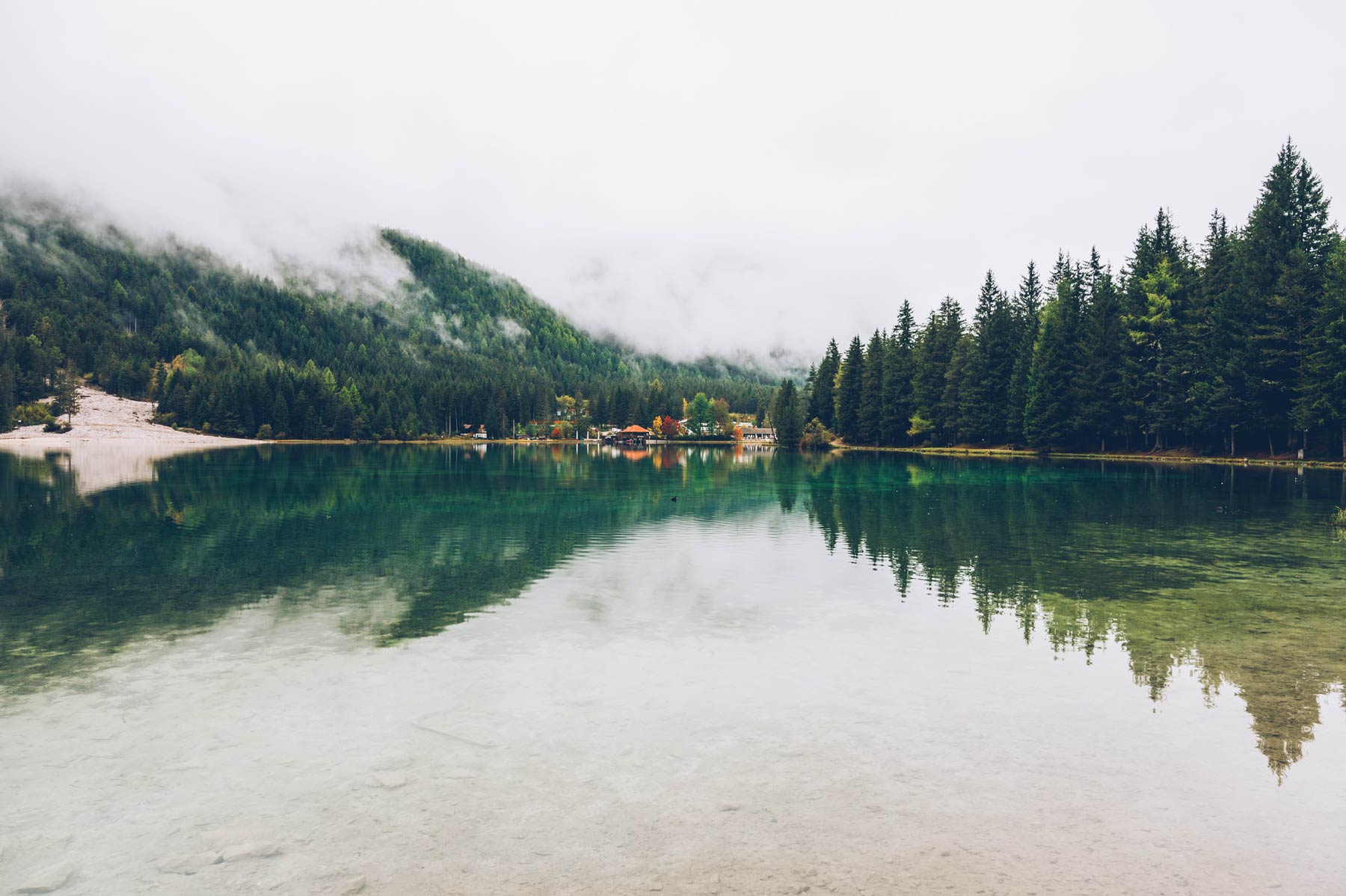 Lago di Dobbiaco, Dolomites