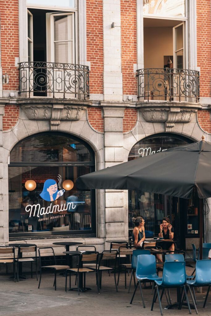 Madmum, Louvain